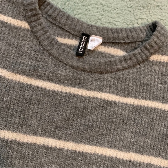 H&M Divided Stripped Crop Sweater - Picture 4 of 7